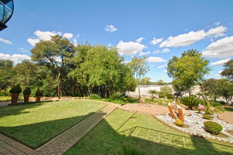 4 Bedroom Property for Sale in Parys Free State
